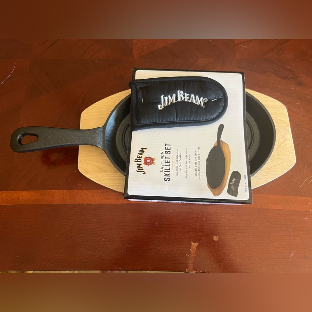 Jim Beam Cast Iron Skillet Set